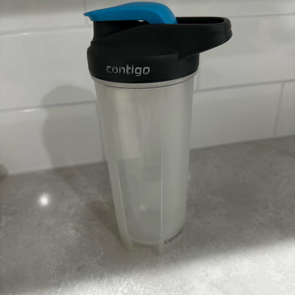 Contigo Shaker Bottle